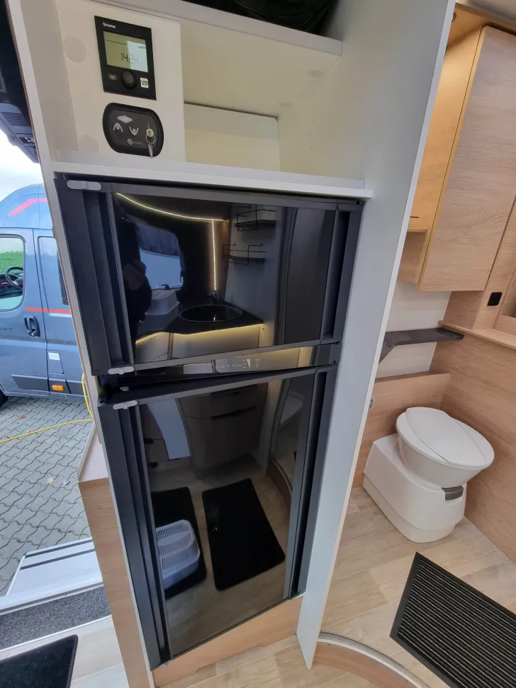 Fahrzeugbild Mooveo Tei 70DH Gebraucht, Fiat Automatik, Face-to-Face #10
