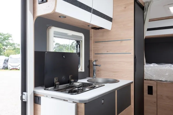 Fahrzeugbild Dethleffs Globebus Go T 15 ** 16.894  unter Listenpreis #10