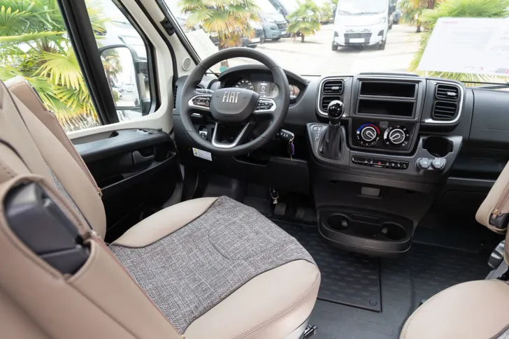 Fahrzeugbild Dethleffs Globetrail 640 HR Fiat * 10.761  unter Liste #14