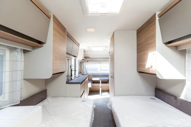 Fahrzeugbild Dethleffs Nomad 460 EL // 11% Rabatt #12