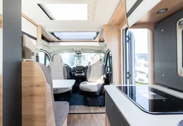 Fahrzeugbild Dethleffs Globebus Camp Active T 4 * 12.376  unter Liste #15
