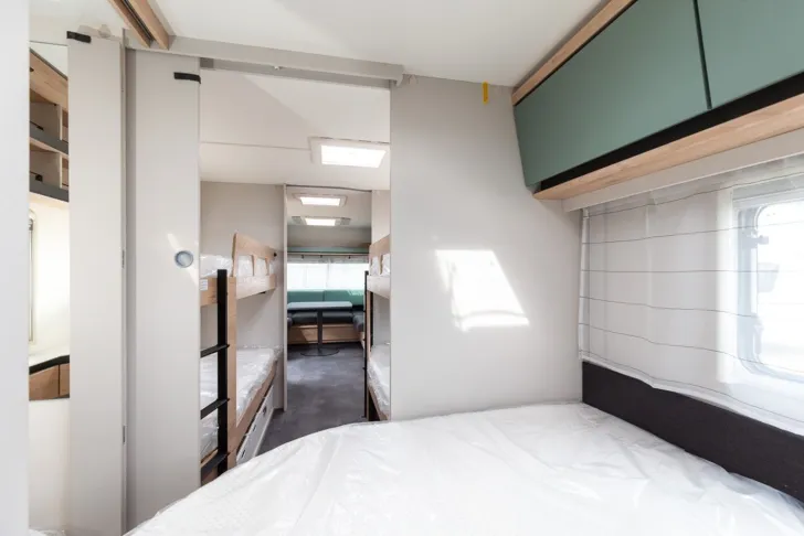 Fahrzeugbild Dethleffs Camper 730 FKR *2x2Stockbetten+866kg Zuladung** #17