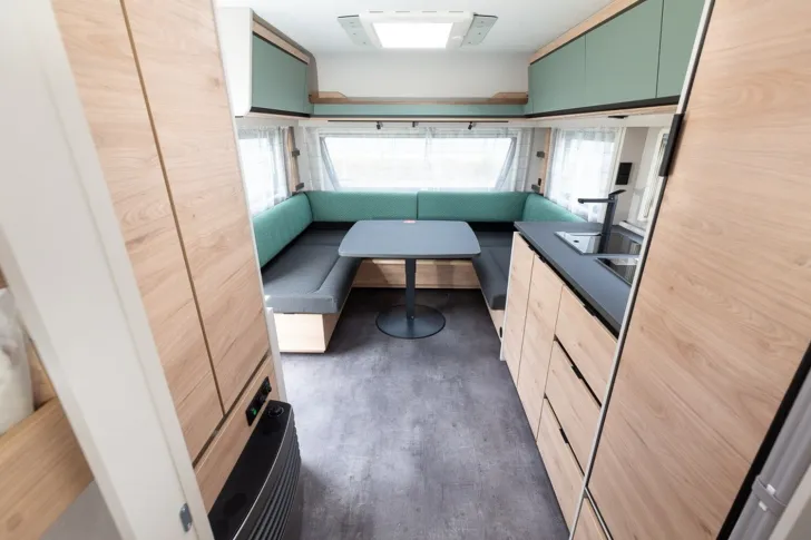 Fahrzeugbild Dethleffs Camper 730 FKR *2x2Stockbetten+866kg Zuladung** #19