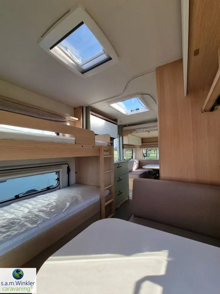 Fahrzeugbild LMC Style Lift 500 K mit Etagenbetten #12