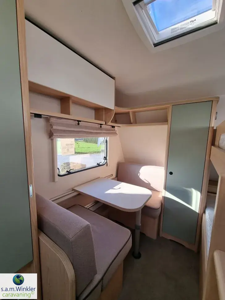 Fahrzeugbild LMC Style Lift 500 K mit Etagenbetten #15
