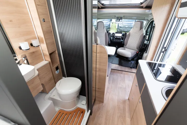 Fahrzeugbild Dethleffs Globebus Camp T 4 650 KG Zuladung #15