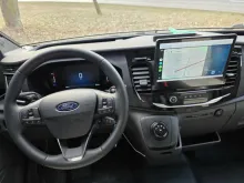 Fahrzeugbild Sunlight Ford T 670 S #9