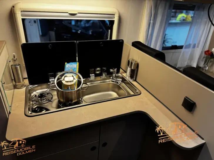 Fahrzeugbild LMC Tracer 680 DL #17