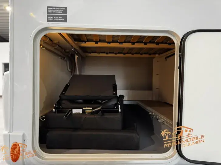 Fahrzeugbild LMC Tracer 680 DL #27