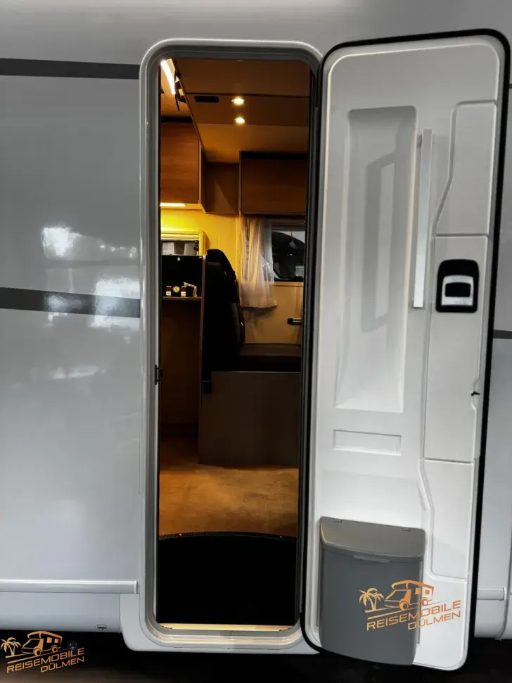 Fahrzeugbild LMC Tracer 680 DL 8 Gang Automatik #9