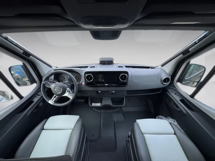 Fahrzeugbild Hymer Grand Canyon S CrossOver 600 Anhängerkupplung #10