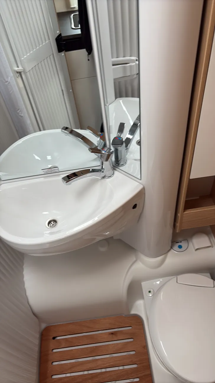 Toilette Sunlight V 66 Adventure Edition IC-Line