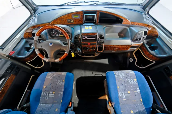 Fahrzeugbild Eura Mobil I 810 EB/Einzelbetten/Garage/Klima/Solar/Markise #7