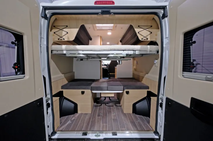 Fahrzeugbild Forster V 541 Youngster/Festbett/PREISKNALLER/NEUWAGEN #6