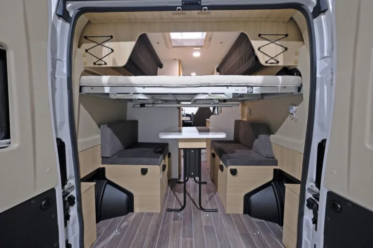 Fahrzeugbild Forster V 541 Youngster/Festbett/PREISKNALLER/NEUWAGEN #7