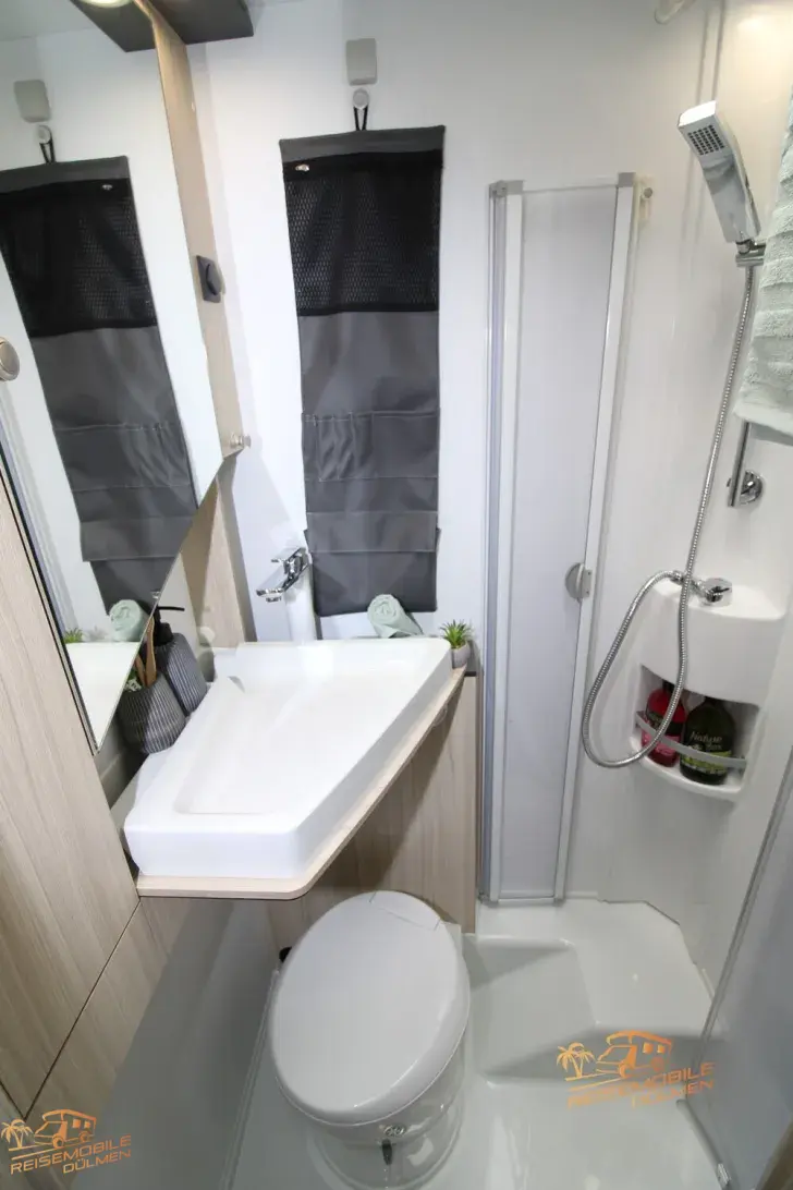 Fahrzeugbild Sun Living S 72DL X-TRA Markise #17