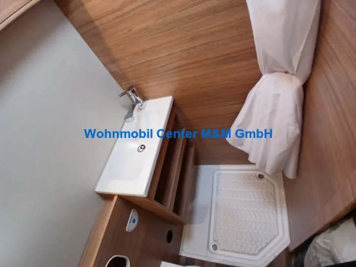 Fahrzeugbild Weinsberg CaraHome 650 DG 2025 Navi Lithium Fahrradträger #9