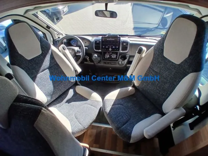 Fahrzeugbild Weinsberg CaraHome 650 DG 2025 Navi Lithium Fahrradträger #12