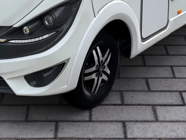 Fahrzeugbild Bürstner Ixeo I 729 Autark SOlar Wechselrichter #6