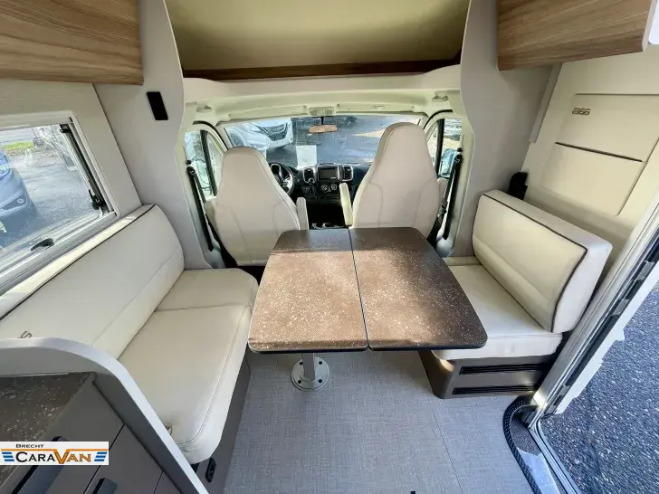 Fahrzeugbild Bürstner B66 732 TD #4