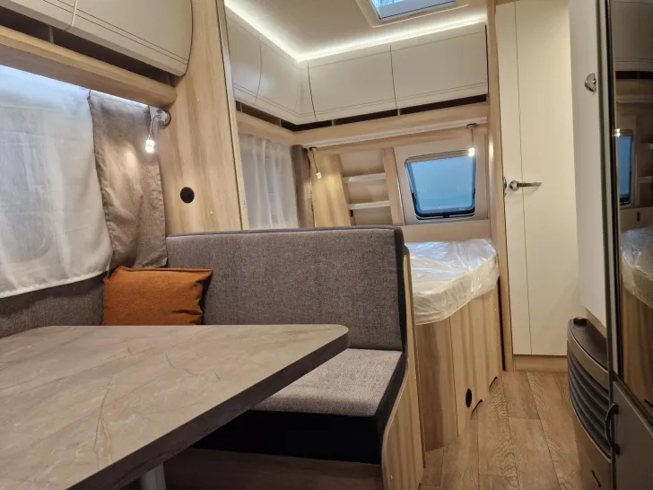 Fahrzeugbild Hobby De Luxe 400 SFe - Modell 2026 #8