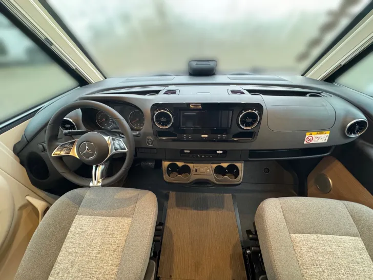Fahrzeugbild Carthago C2-tourer I 143 KB-LE comfort 4.2t #7