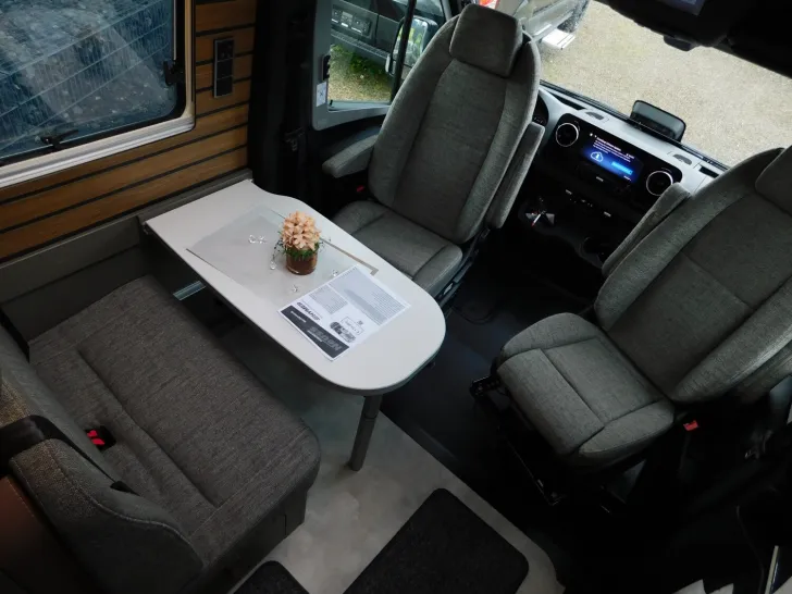 Fahrzeugbild Hymer Grand Canyon S Xperience Winter+Autarkpaket, AHK #15