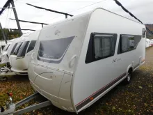Fahrzeugbild Bürstner Premio 495 TK Mover, Vorzelt Air, Sat-Anlage+TV #3