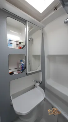 Fahrzeugbild Mooveo Van 60DB Auto. #17