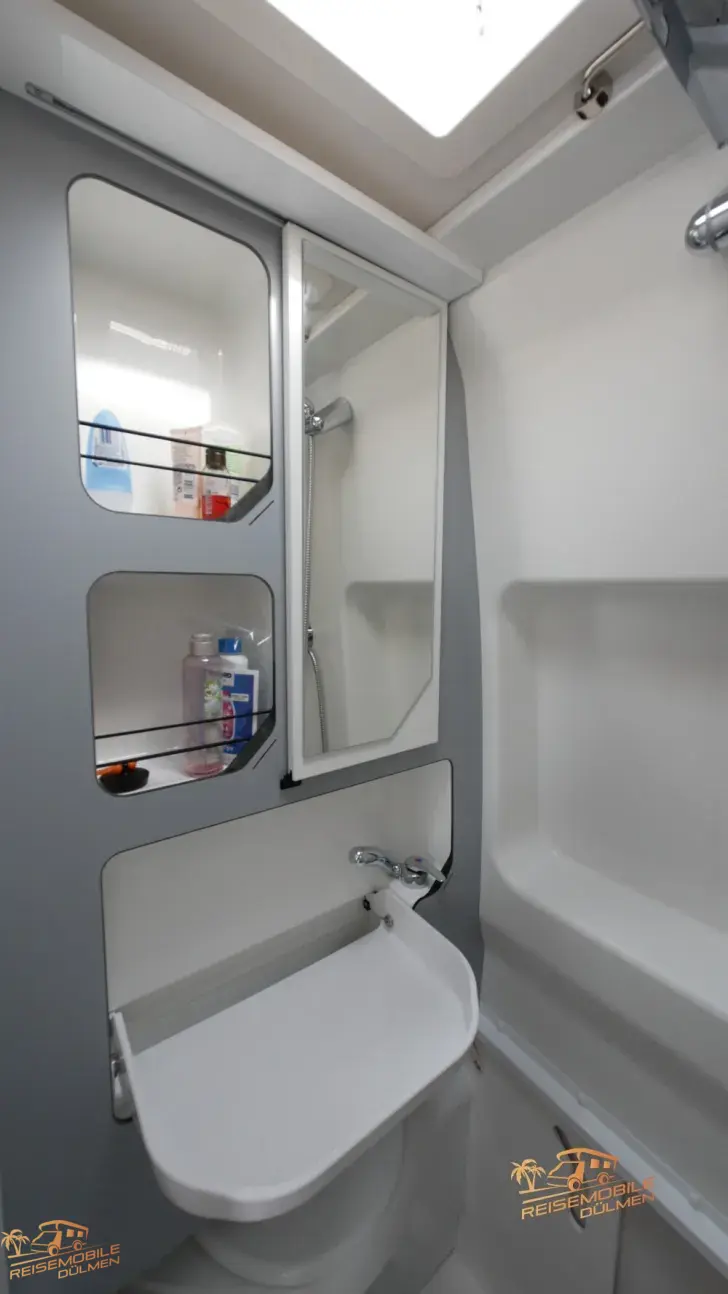 Fahrzeugbild Mooveo Van 60DB Auto. #17