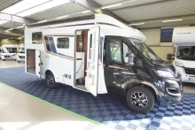 Fahrzeugbild Bürstner Limited T 690 G Einzelbetten #1