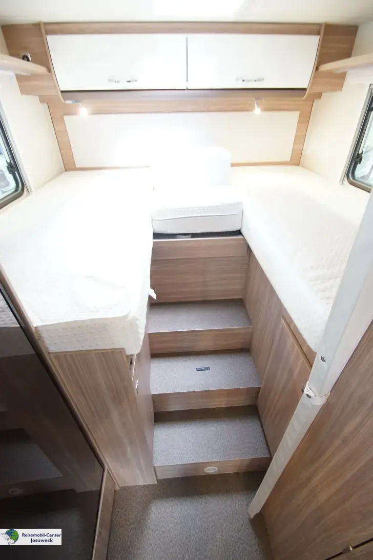 Fahrzeugbild Bürstner Limited T 690 G Einzelbetten #10