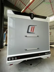 Fahrzeugbild Challenger Graphite 270 Modell 2026 / Artic / Zubehör / Look #5