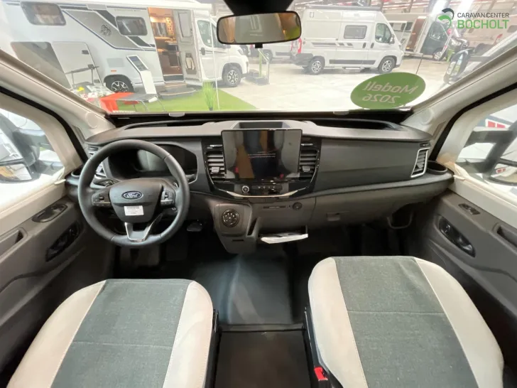 Fahrzeugbild Challenger Graphite 270 Modell 2026 / Artic / Zubehör / Look #8