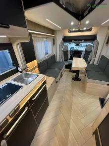 Fahrzeugbild Challenger Graphite 270 Modell 2026 / Artic / Zubehör / Look #21