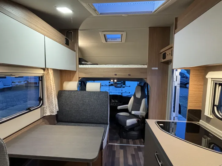 Fahrzeugbild Weinsberg CaraHome 600 DKG #8