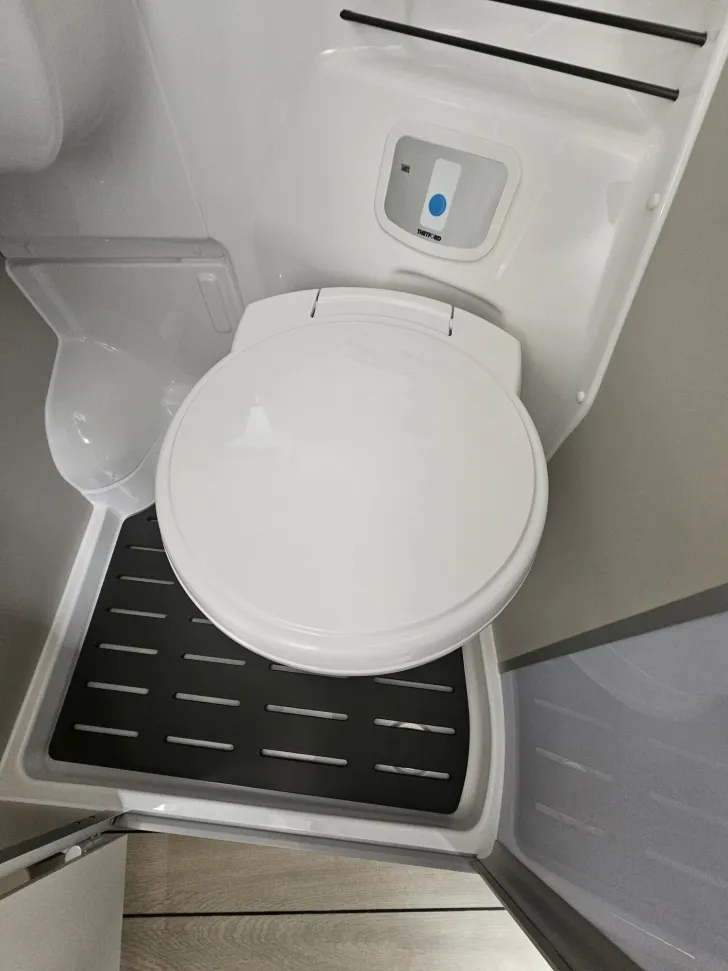 Fahrzeugbild Westfalia Columbus 540 D 180 PS Automatik jetzt Modell 26! #12