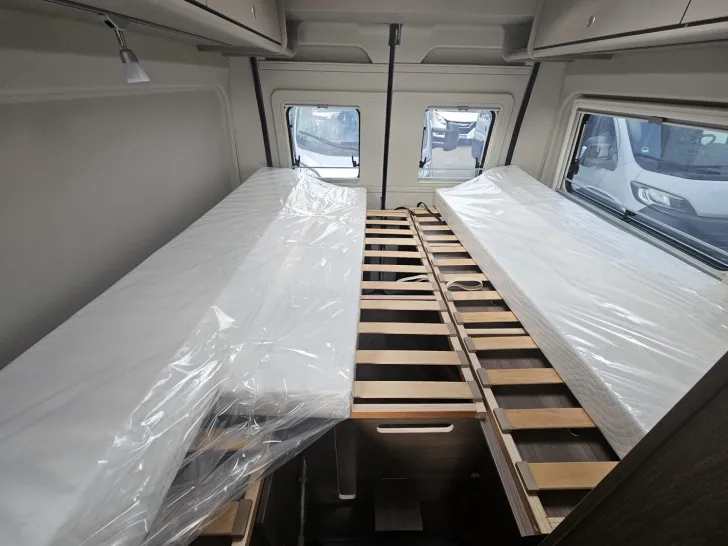Fahrzeugbild Carado pro+ CV 640 8GAutomatik|190AH|LEDSW|Combi6EHeiz. #7