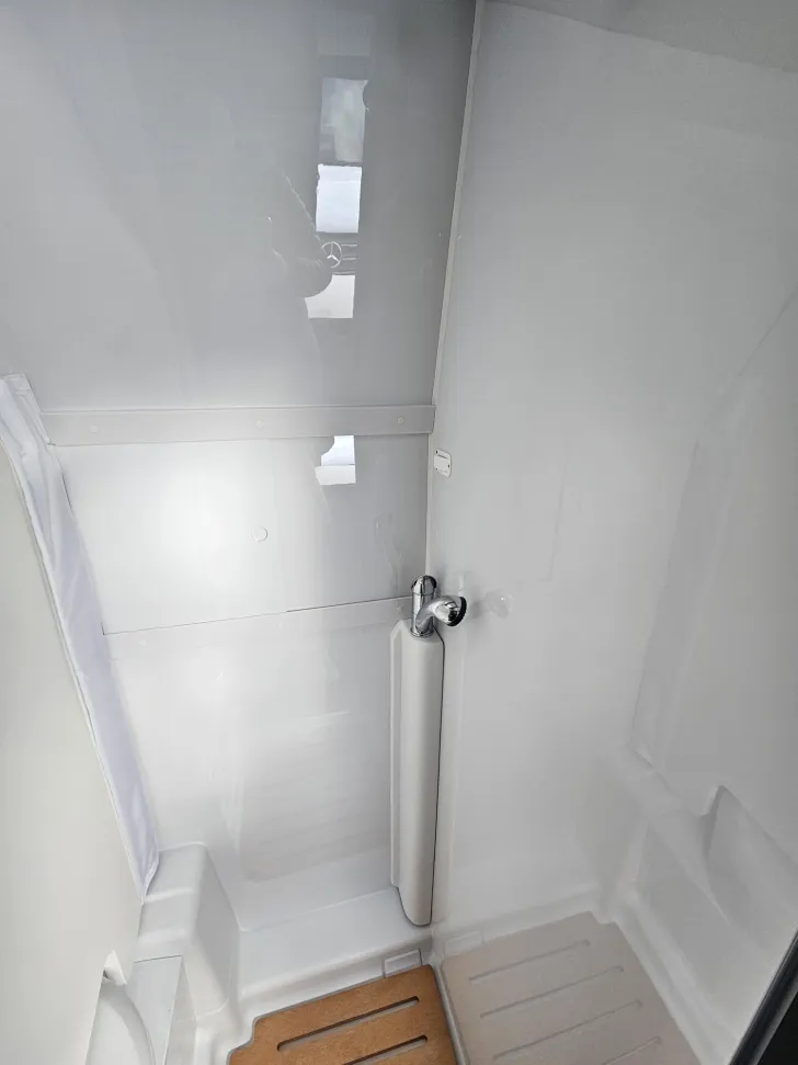 Fahrzeugbild Carado pro+ CV 640 8GAutomatik|190AH|LEDSW|Combi6EHeiz. #13