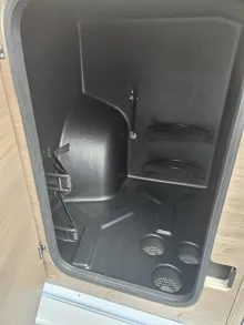 Fahrzeugbild Carado pro+ CV 640 8GAutomatik|190AH|LEDSW|Combi6EHeiz. #18