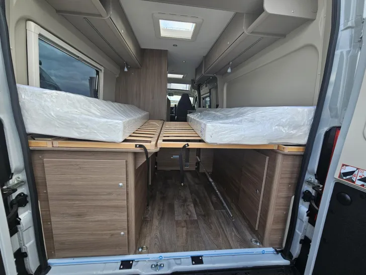 Fahrzeugbild Carado pro+ CV 640 8GAutomatik|190AH|LEDSW|Combi6EHeiz. #20