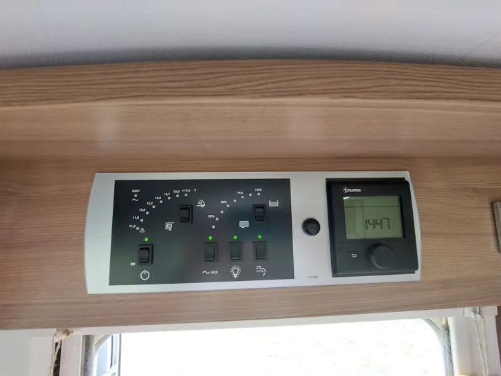 Fahrzeugbild Pilote Galaxy 700 GJ Essential Maxxfan/Markise/ #18