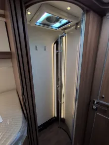 Fahrzeugbild Carthago E-LINE I 50 LE DA #13