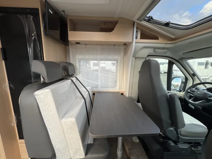 Fahrzeugbild Sunlight V 67S IC-Line Adventure Edition #11