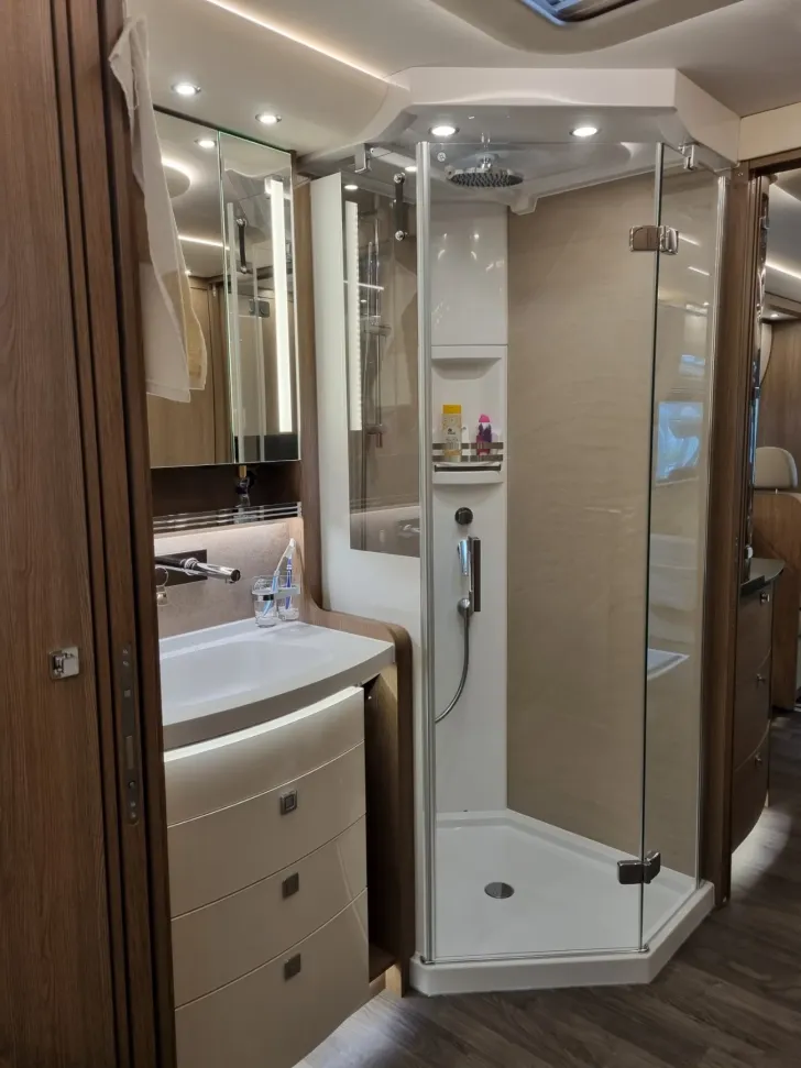 Fahrzeugbild Morelo Empire Liner 98 MB #9