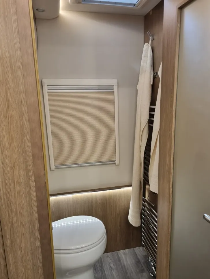 Fahrzeugbild Morelo Empire Liner 98 MB #10