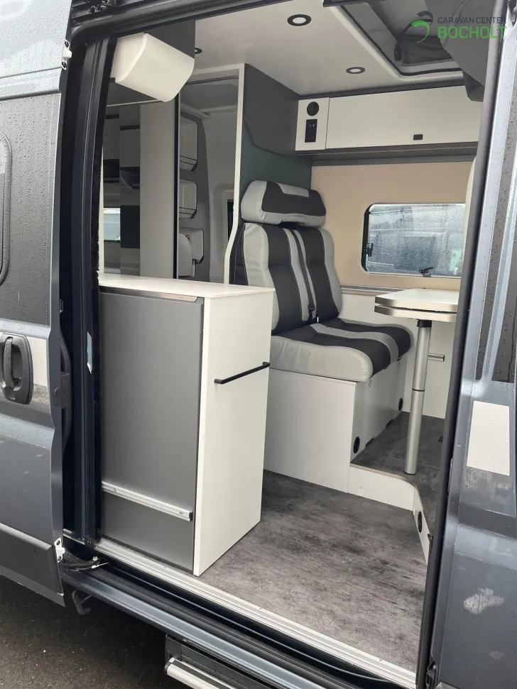 Fahrzeugbild Yucon 60B Aufstelldach / Solar / Außendusche #5