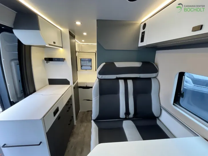 Fahrzeugbild Yucon 60B Aufstelldach / Solar / Außendusche #7