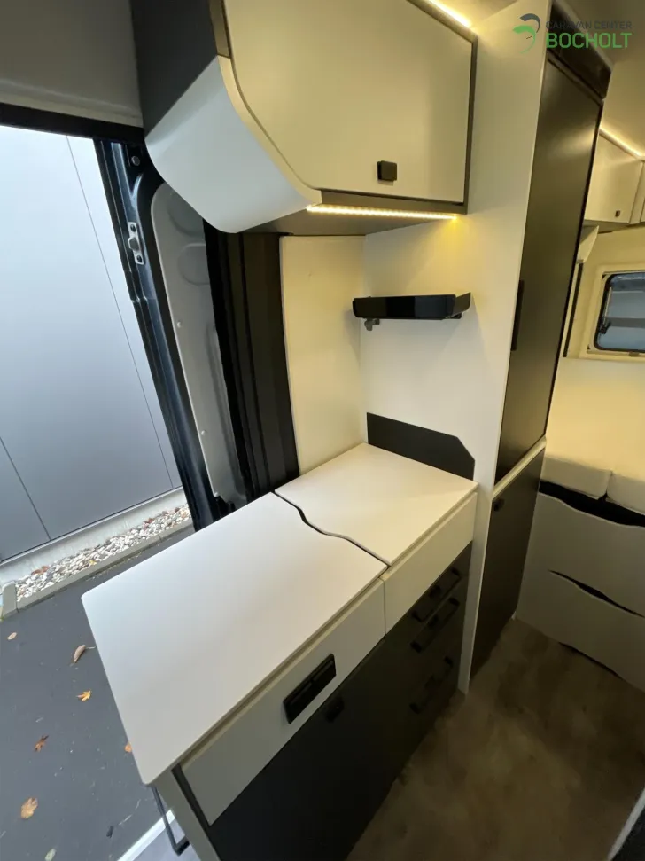 Fahrzeugbild Yucon 60B Aufstelldach / Solar / Außendusche #9