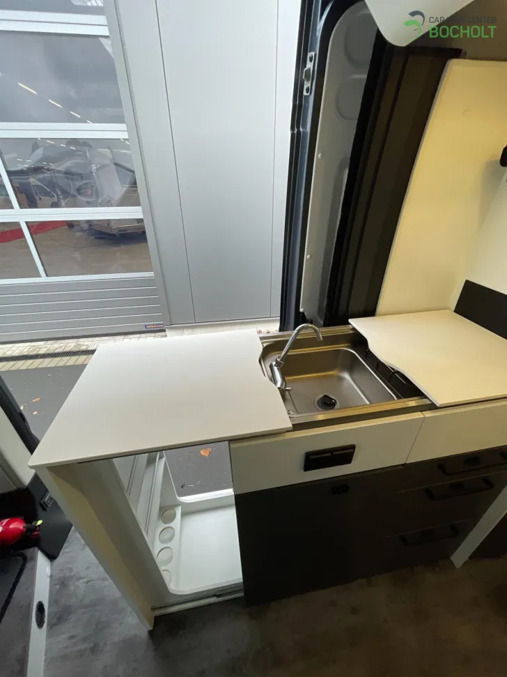 Fahrzeugbild Yucon 60B Aufstelldach / Solar / Außendusche #10